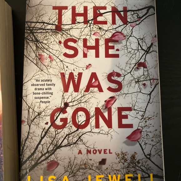 Book package - Picture 3 of 5